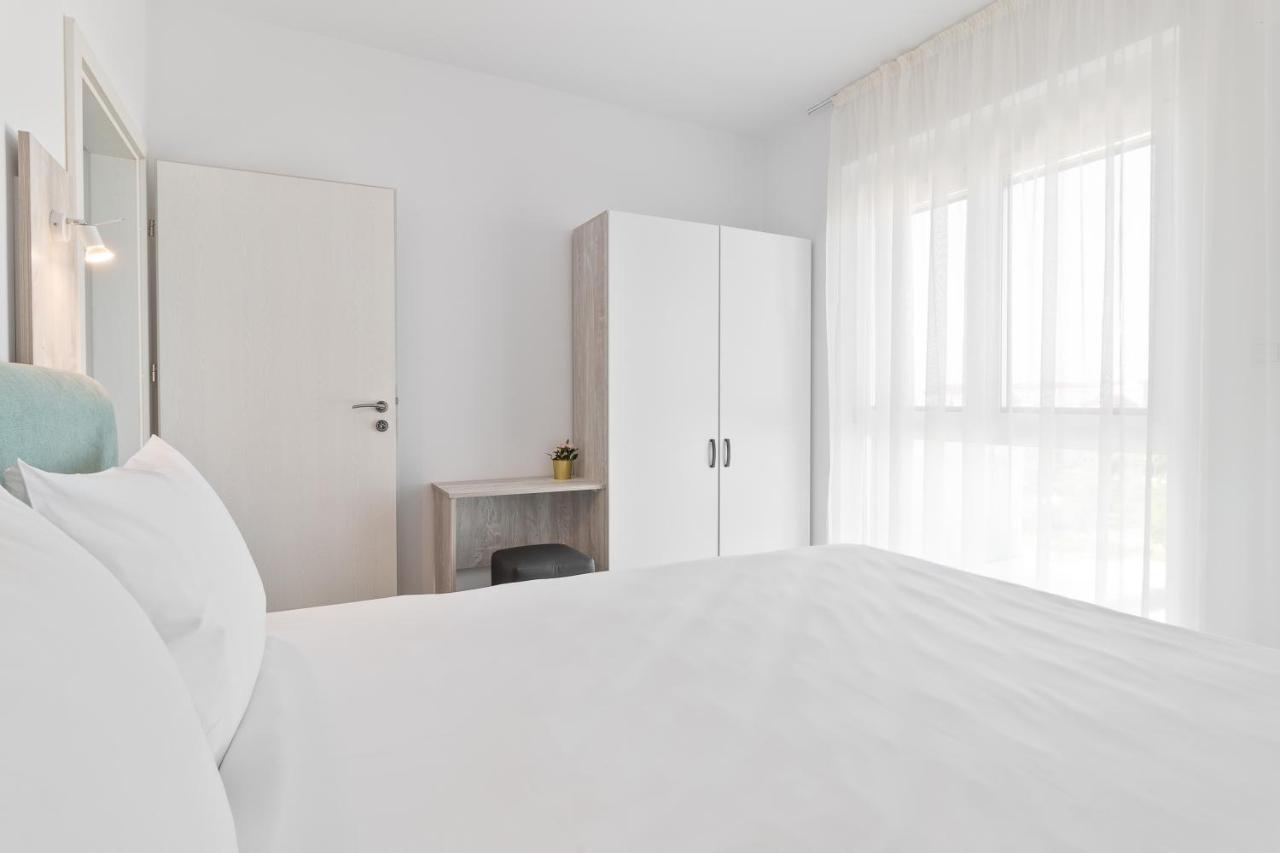 Appartamento Grand Hill Flats Gran Varadino Esterno foto