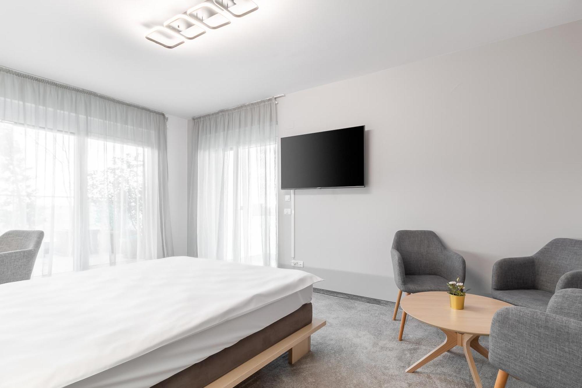Appartamento Grand Hill Flats Gran Varadino Esterno foto