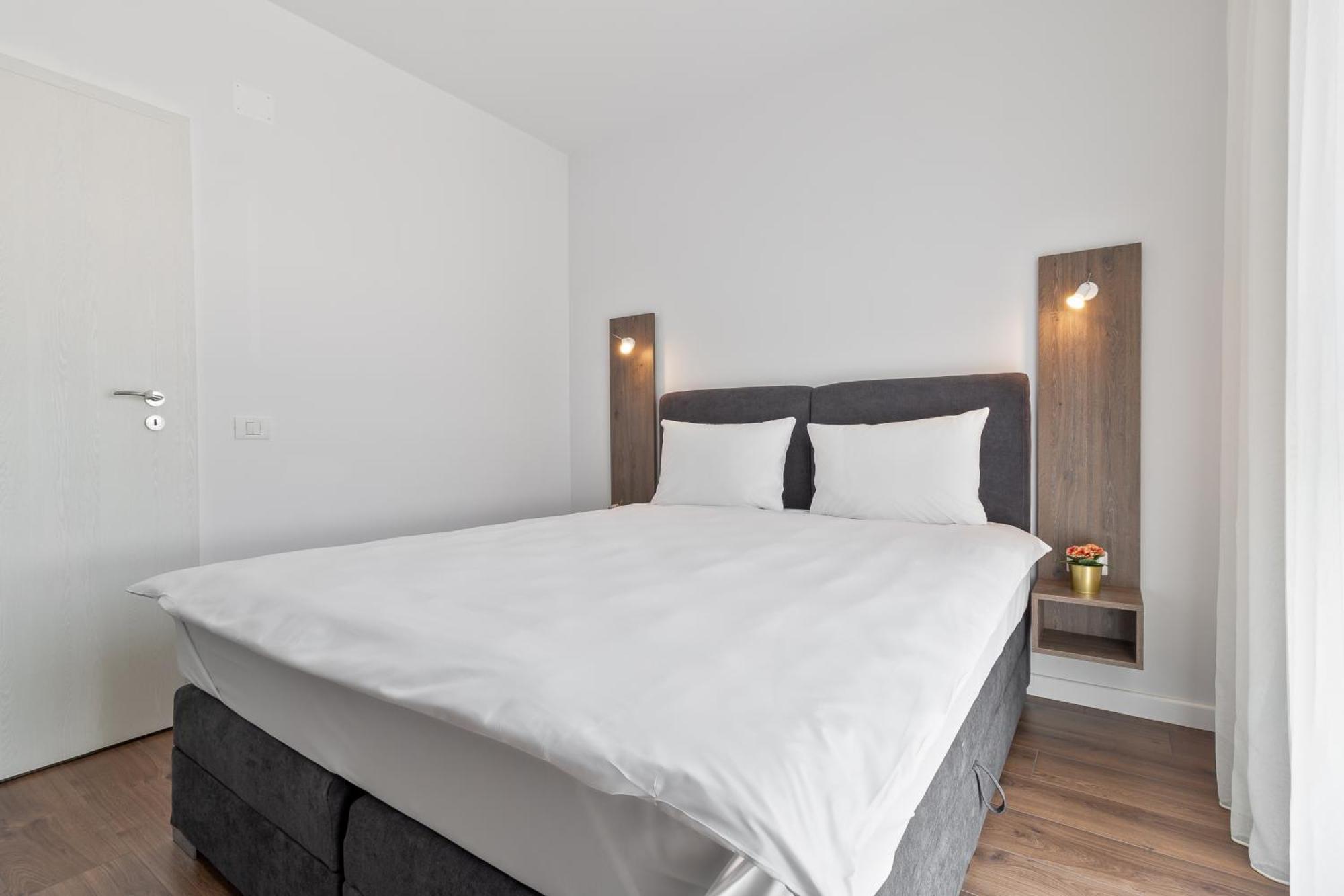 Appartamento Grand Hill Flats Gran Varadino Esterno foto